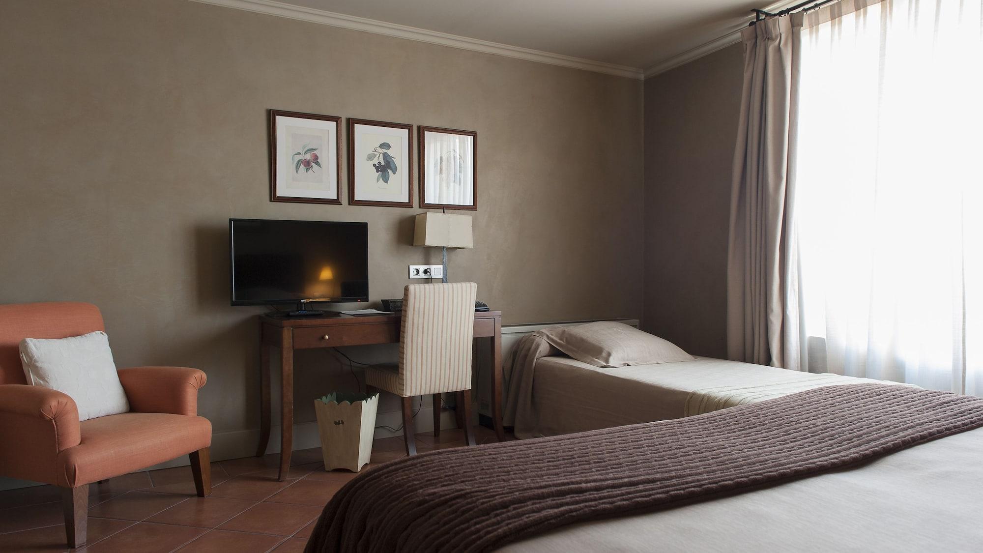 Bremon Boutique Hotel By Duquessa Hotel Collection Cardona Bagian luar foto