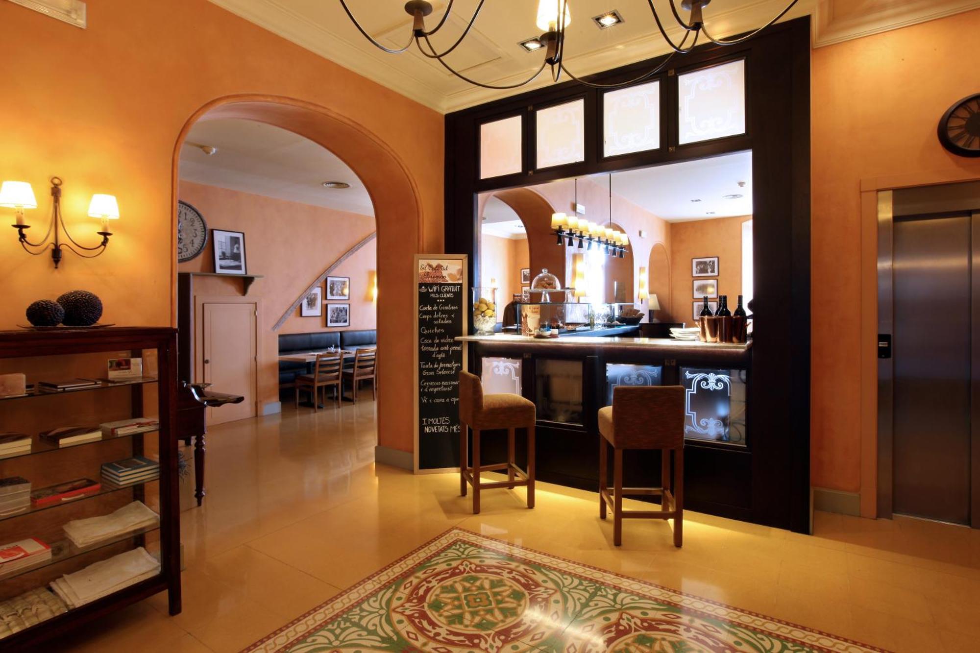 Bremon Boutique Hotel By Duquessa Hotel Collection Cardona Bagian luar foto