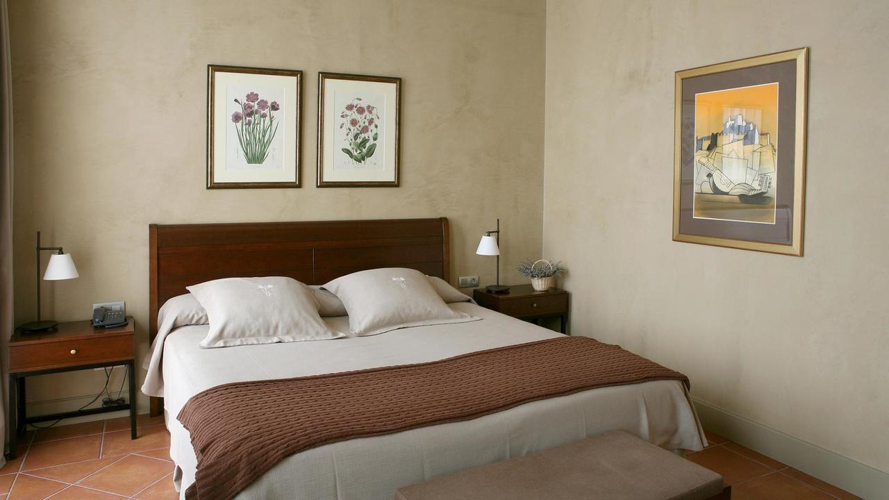 Bremon Boutique Hotel By Duquessa Hotel Collection Cardona Bagian luar foto