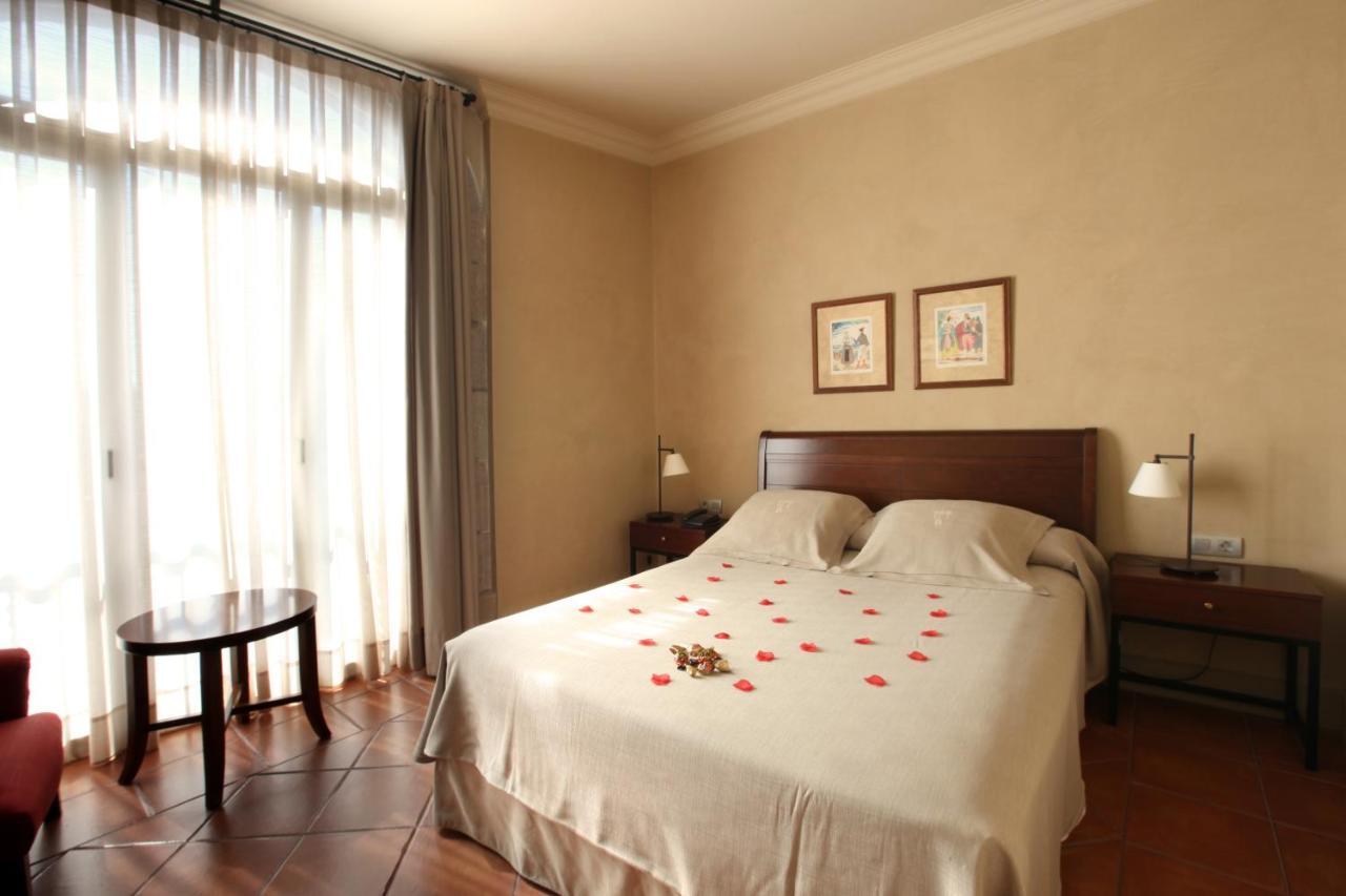 Bremon Boutique Hotel By Duquessa Hotel Collection Cardona Ruang foto